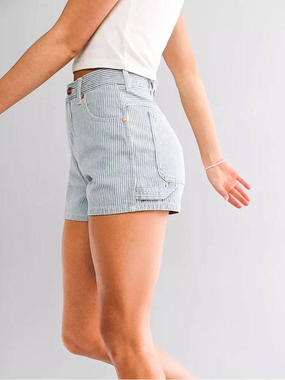 Wrangler Women’s Blue & White Striped Hick Horay Denim Carpenter Shorts Size 26 - Picture 3 of 11